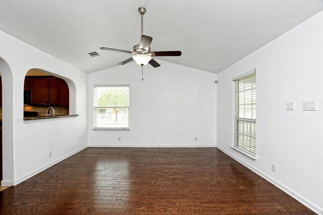 Building Photo - 1508 Rices Crossing Ln