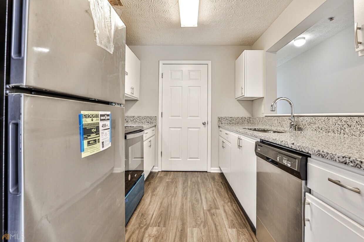 Foto principal - 18202 Waldrop Cv