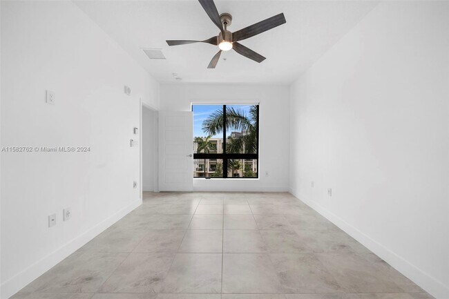 Foto del edificio - 4636 NW 84th Ave
