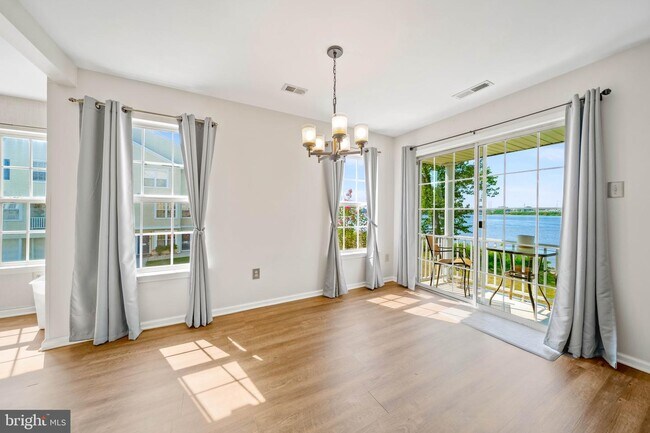 Foto del edificio - 6209 Riverfront Dr