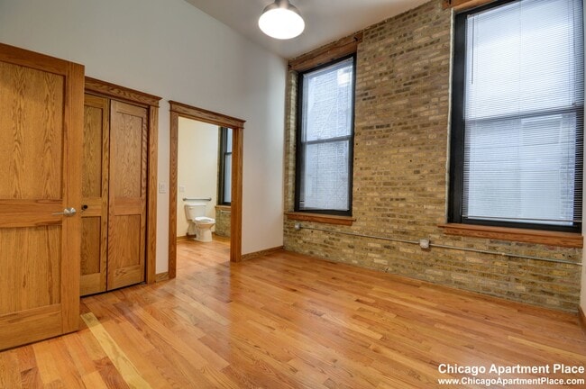 Building Photo - 123 N Jefferson St