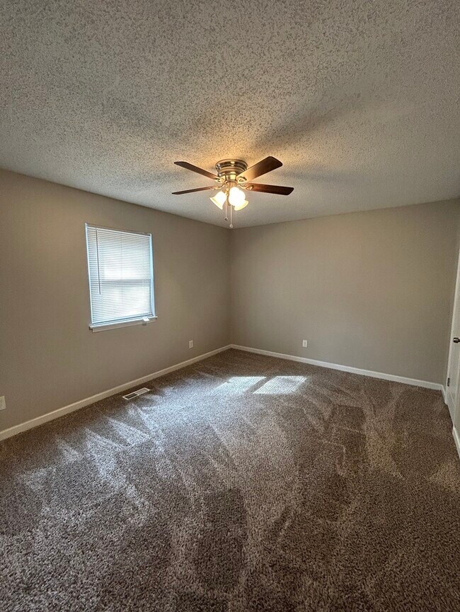 Building Photo - 1 Coronado Cove Maumelle, AR 72113