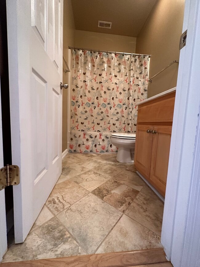 Foto del edificio - 2937 Harbor Lights Dr