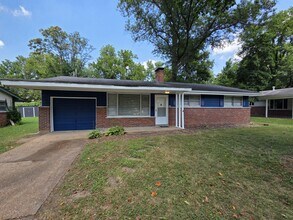 Building Photo - 2321 Noll Dr