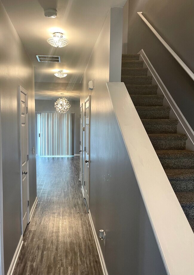 Foto del edificio - 585 McWilliams Rd SE