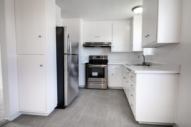 Foto del edificio - 6520 Beadnell Way