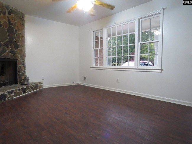 Building Photo - 3540 Hill Springs Dr