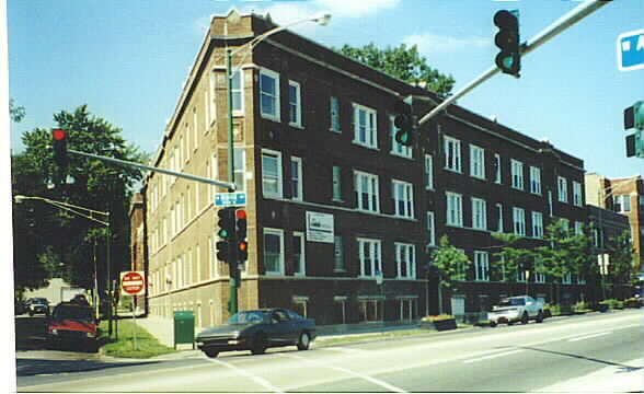 Building Photo - 5860 N Ridge Ave