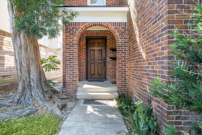 Photo - 2309 Wroxton Rd Apartment