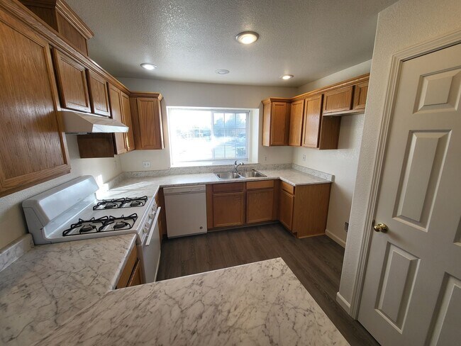 Foto del edificio - 246 E Gardengate Way