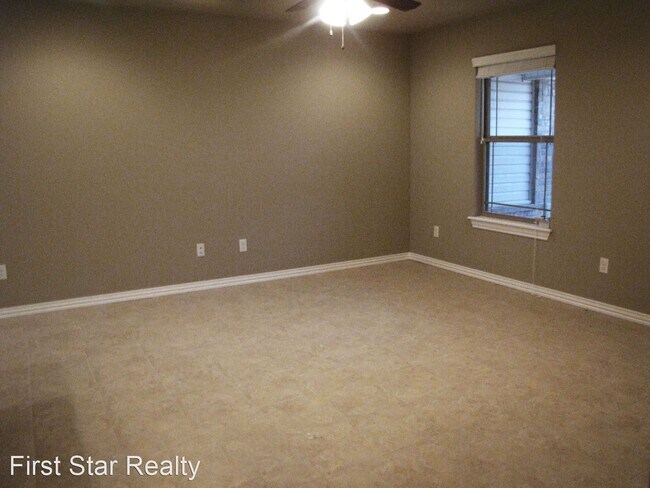 Building Photo - 3 br, 2 bath House - 741 Bonnie Scotland Dr