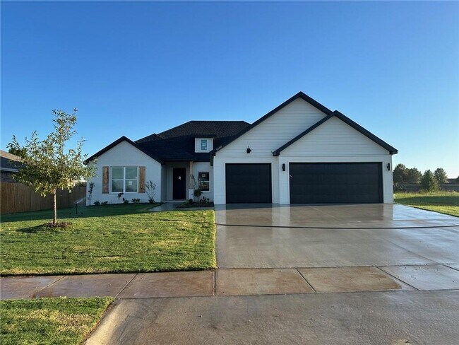 Foto del edificio - 5860 Lavender Ave