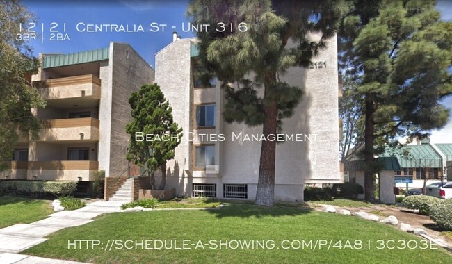 Building Photo - 12121 Centralia St