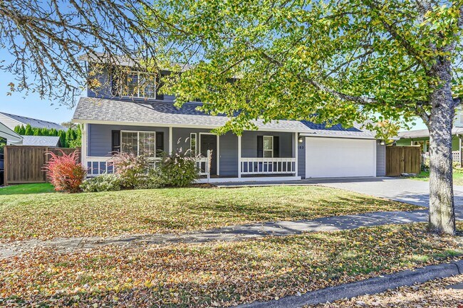 Building Photo - Charming 3-Bedroom Home in Hillsboro: Mode...