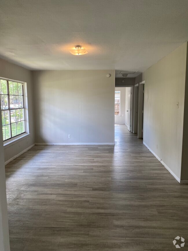 Building Photo - 4318 Wild Oak Dr