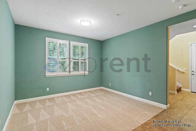 Foto del edificio - 937 Glen Valley Terrace