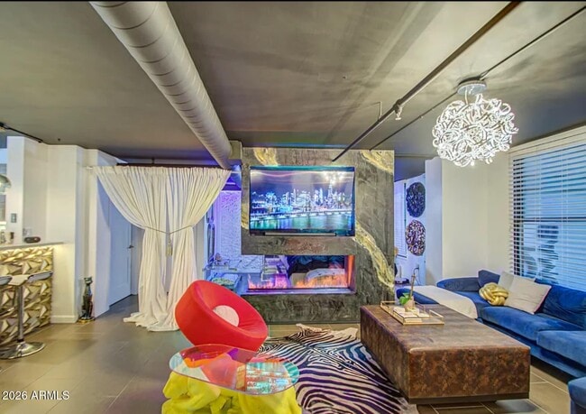 Foto del edificio - 535 W Thomas Rd