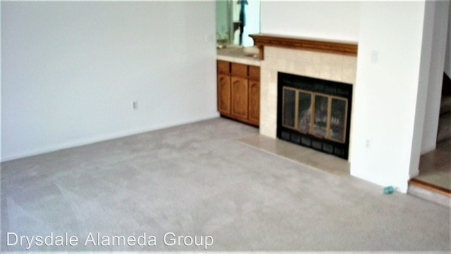 Building Photo - 3 br, 3 bath House - 184 Purcell Drive