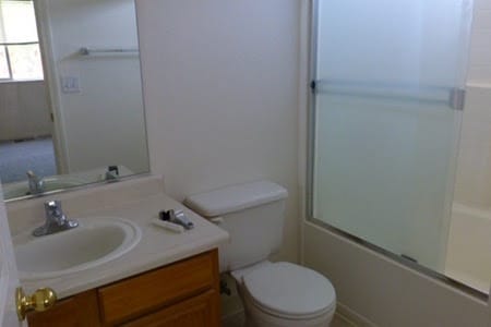 Building Photo - 714 Van Gogh Ct