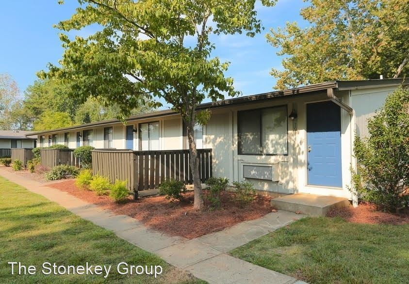 Primary Photo - 100 Woodcliff Dr NW