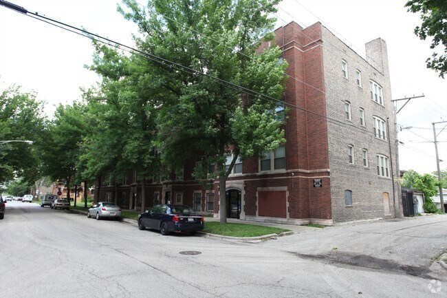 Building Photo - 6957 S Michigan Ave