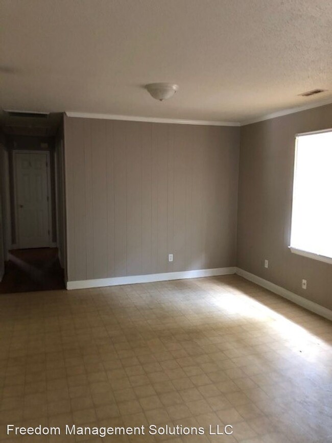 Building Photo - 3 br, 1 bath House - 528 Society Hill