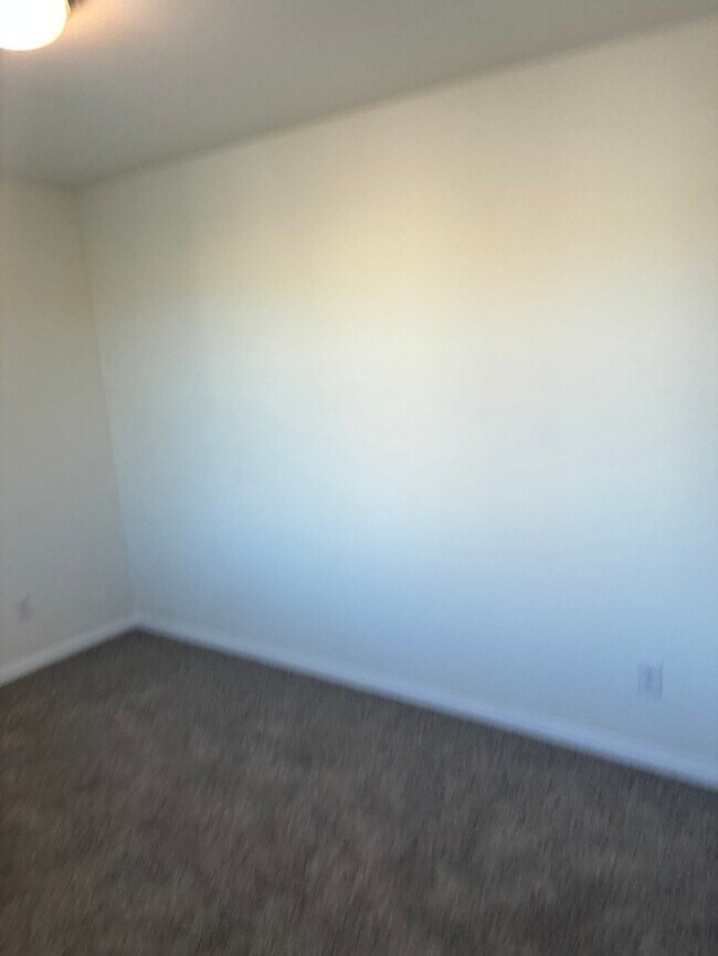 Foto del edificio - Beautiful 4 Bedroom Home in Southwest Vegas!