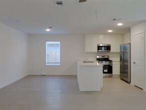 Building Photo - 1726 Serenity Moon Dr