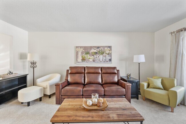 Building Photo - 2151 Winterset Dr