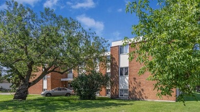 Building Photo - Quesnel Apartments