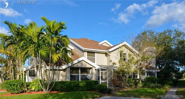Building Photo - 3662 SW Sunset Trace Cir