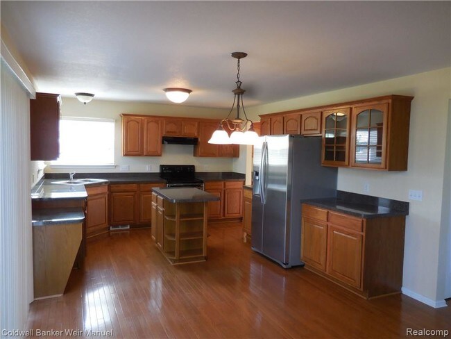 Building Photo - 16413 Mulberry Way