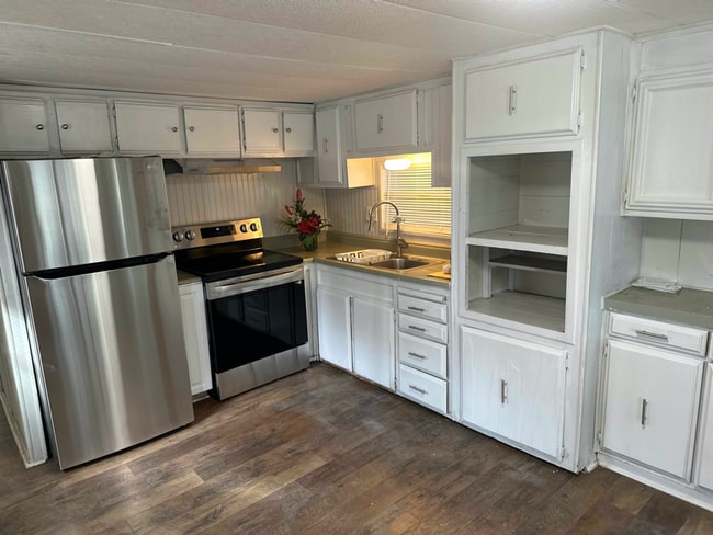 Building Photo - 6551 Char Ln