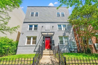 Building Photo - 1241 18th St NE