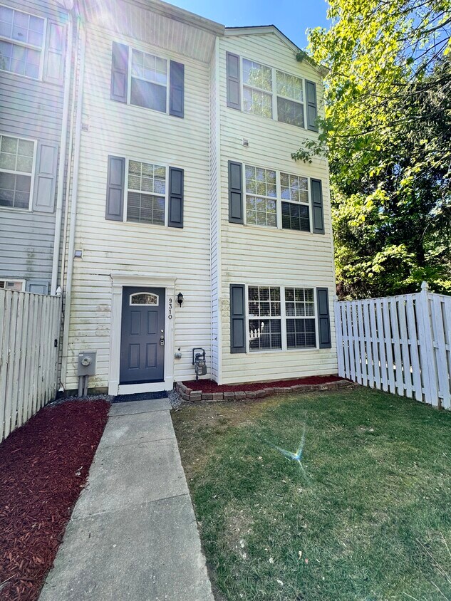 Primary Photo - 9310 Leigh Choice Ct