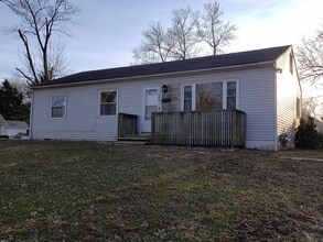 Building Photo - 3619 NE 54th Terrace