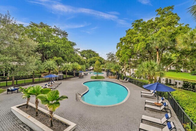 Foto del edificio - Nottingham Pine Luxury Apartment Homes - Under New Management