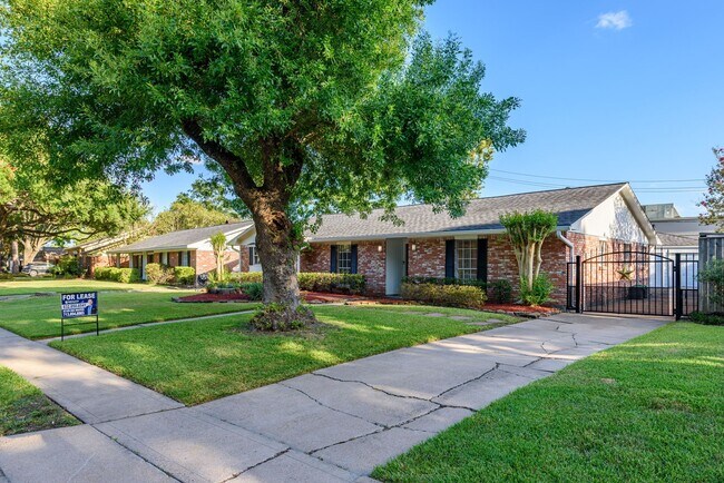 Foto del edificio - 10715 Wickersham Ln