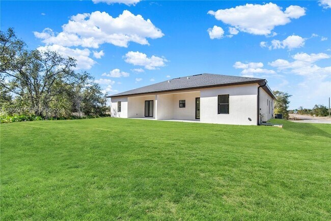 Foto del edificio - 66 Organ St