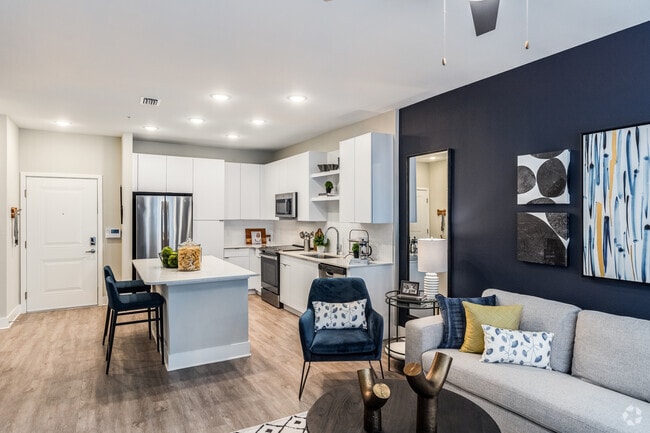 1HAB, 1BA - 739ft² - Seven41 Winter Park
