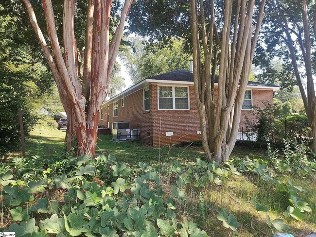 Building Photo - 4 McNeil Ct