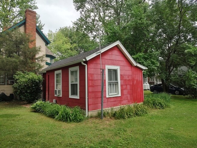 Building Photo - 10412 Claiborne Rd