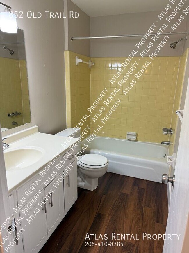 Foto del edificio - 852 Old Trail Rd