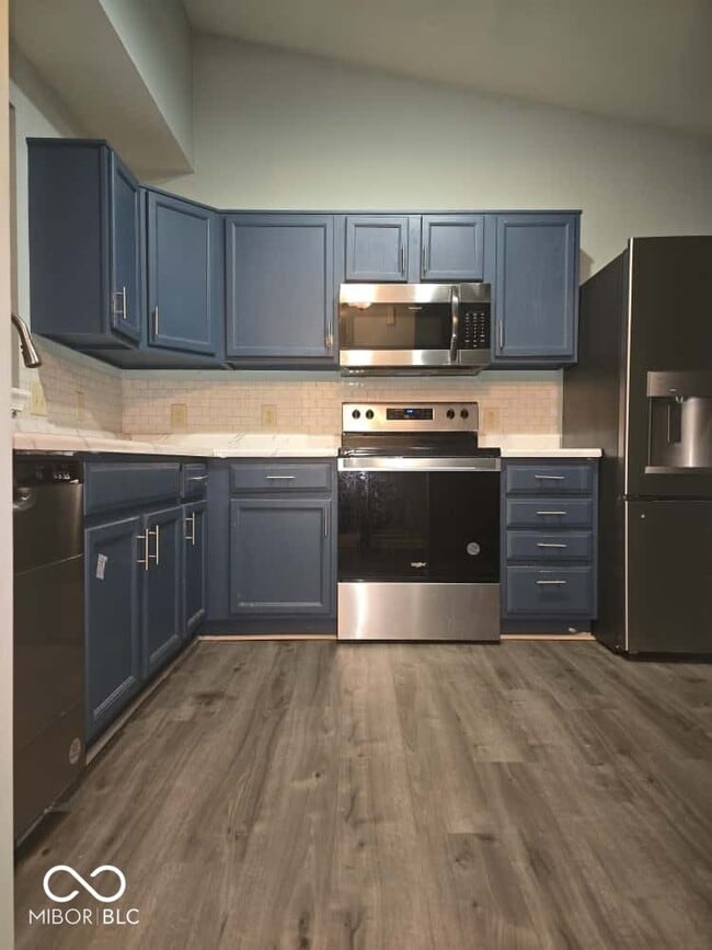 Building Photo - 8209 Twin River Dr