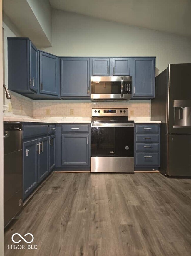 Foto del edificio - 8209 Twin River Dr