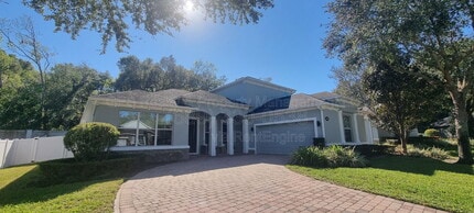 Building Photo - 3161 Park Meadow Dr