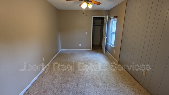 Building Photo - 1102 Ruben Wells Rd