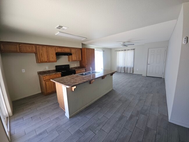 Building Photo - 3685 S Laura Way