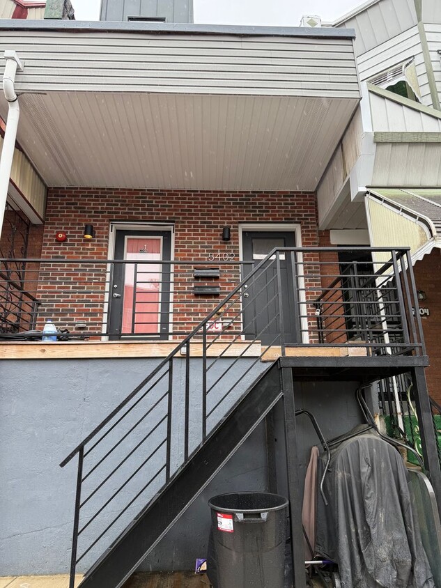 Primary Photo - 5402 Webster St