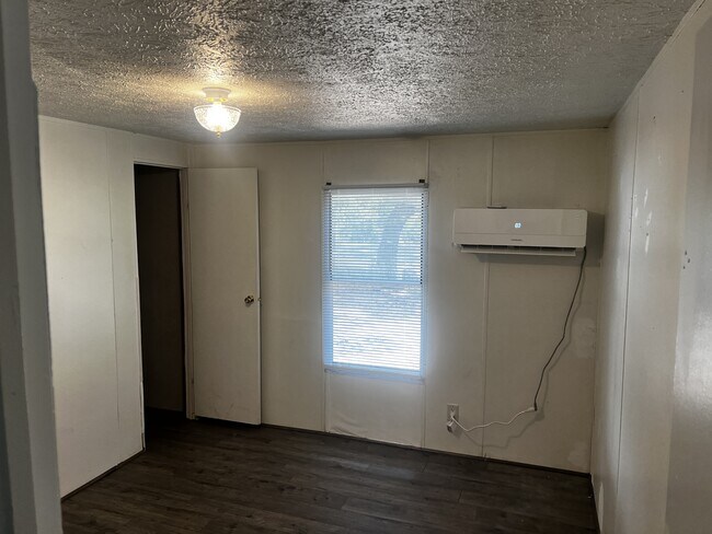 Building Photo - 7361 Andrew Walker Ct